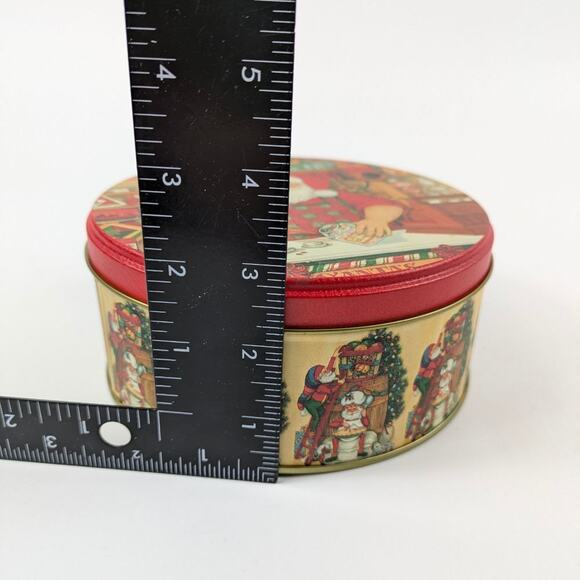 Santa Claus Workshop Seasonal Cookie Tin Unbranded Christmas Holiday Treat Box - Picture 6 of 7